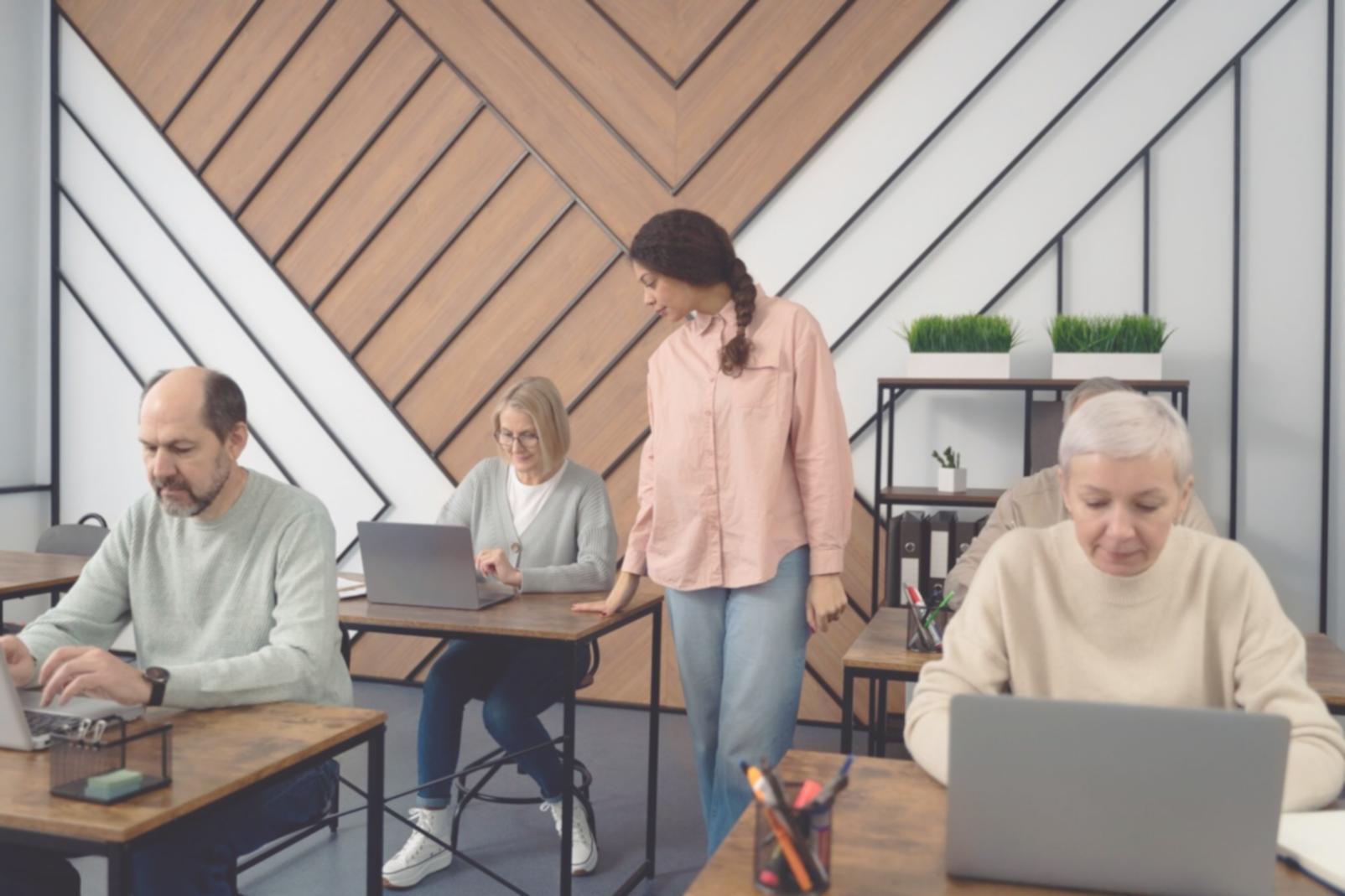 Documents financiers et analyse de données comptables sur un bureau